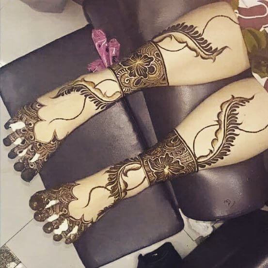 mehndi designs for foot and legs