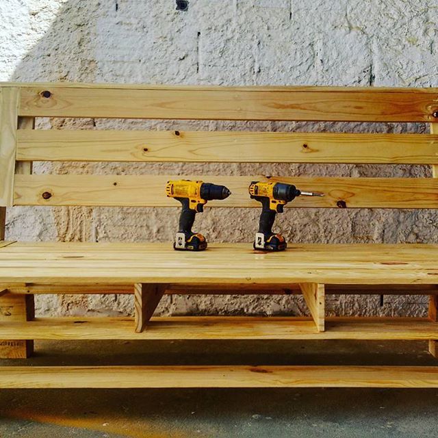 DIY Pallet storage boxes, Pallet sofas, and tables: 