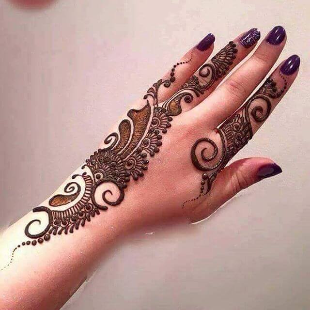 henna beautiful art