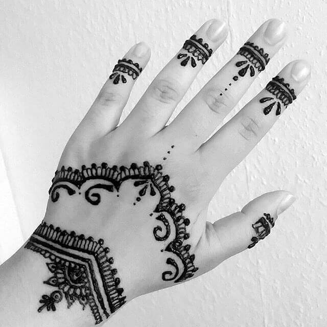 elegant henna art for the beginners