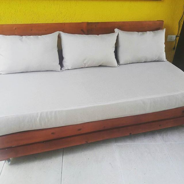 DIY pallet sofa easily built and handy pallet project: