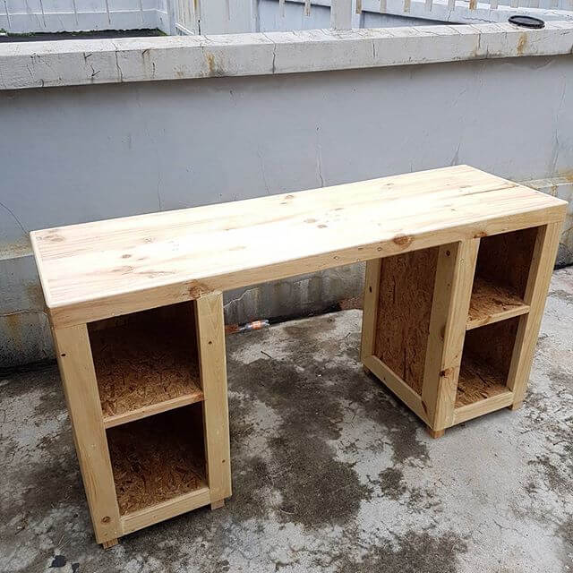 office pallet table
