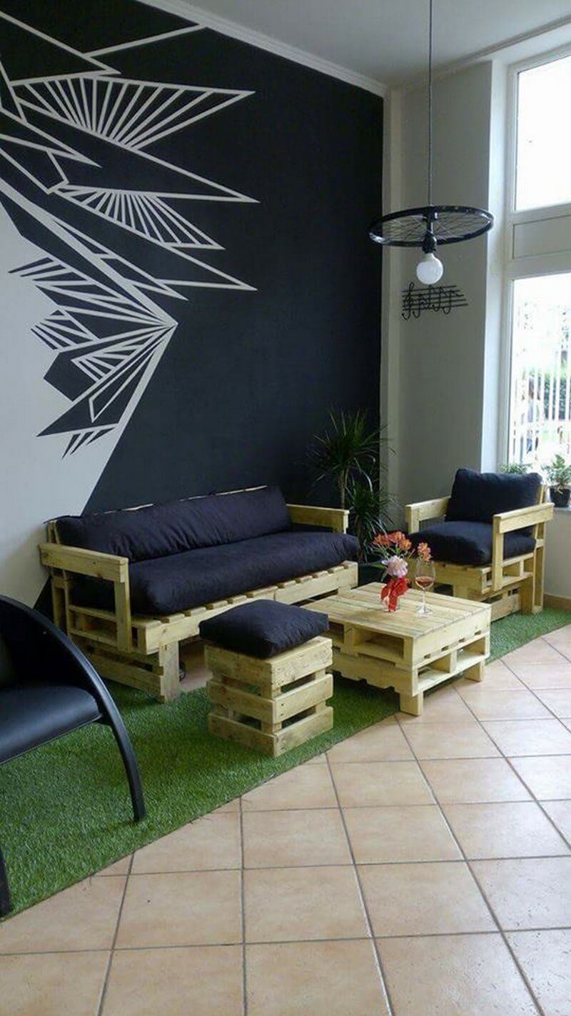 white and red pallet sofa