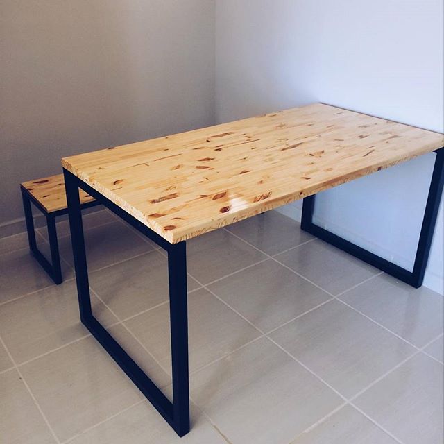 DIY Pallet table, easy to build, handy, and beautiful