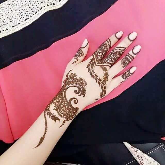 stunning and great art for mehndi