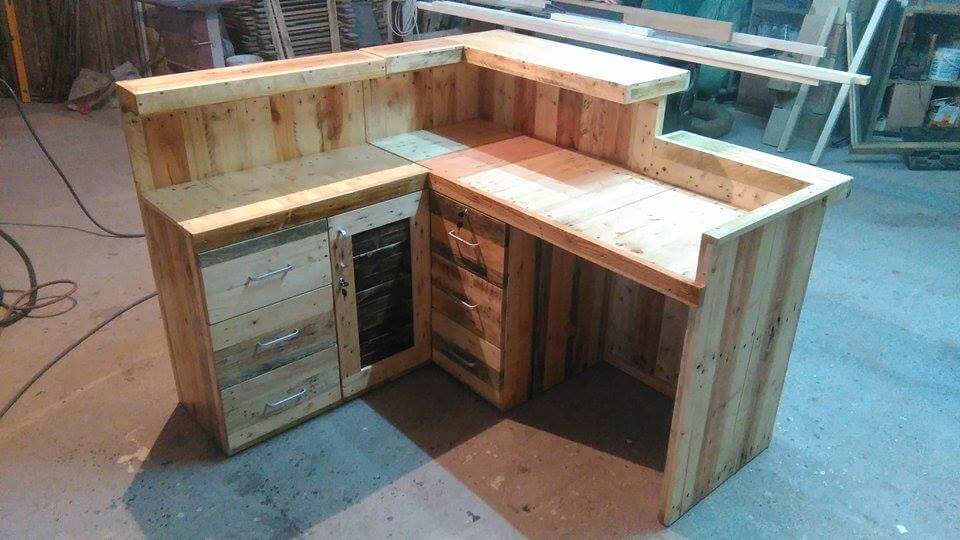 pallet outdoor kitchen idea perfectly crafted
