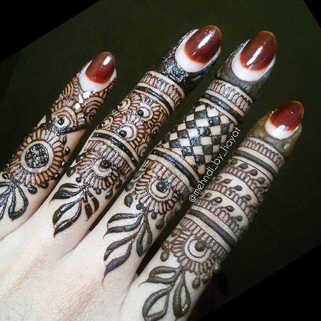 How To Apply Simple Arabic Mehndi Designs For Fingers
