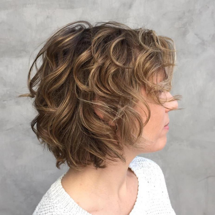 Stunning Looking Short Curly Hairstyles Modern Shag