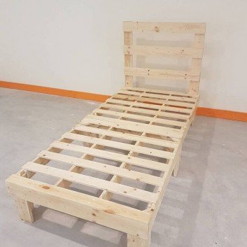 small sized pallet table
