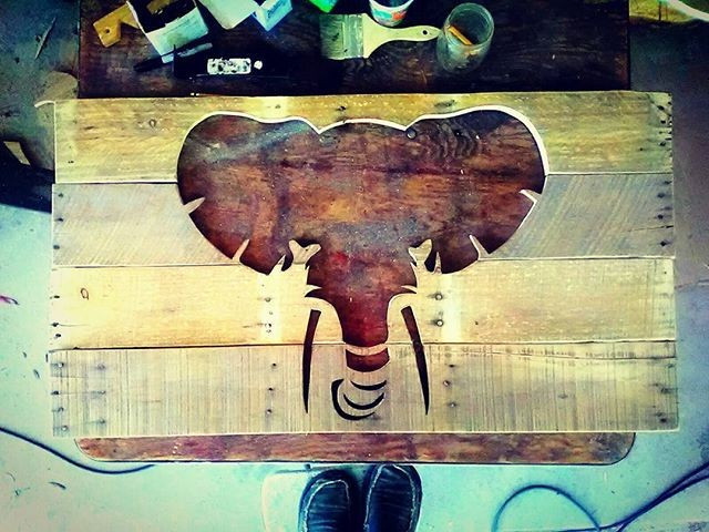 Pallet Elephant Shelf Art