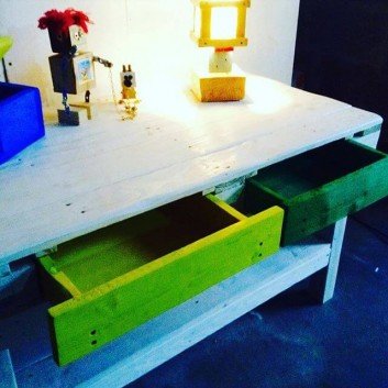Kid's colorful Pallet Study table