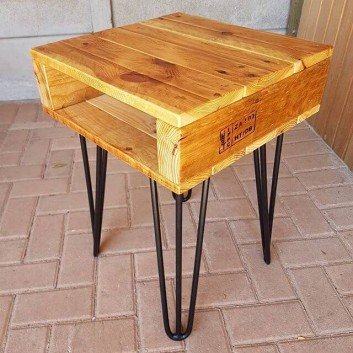 pallet  table with storage