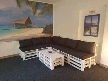 indoor pallet sofa ideas with center table