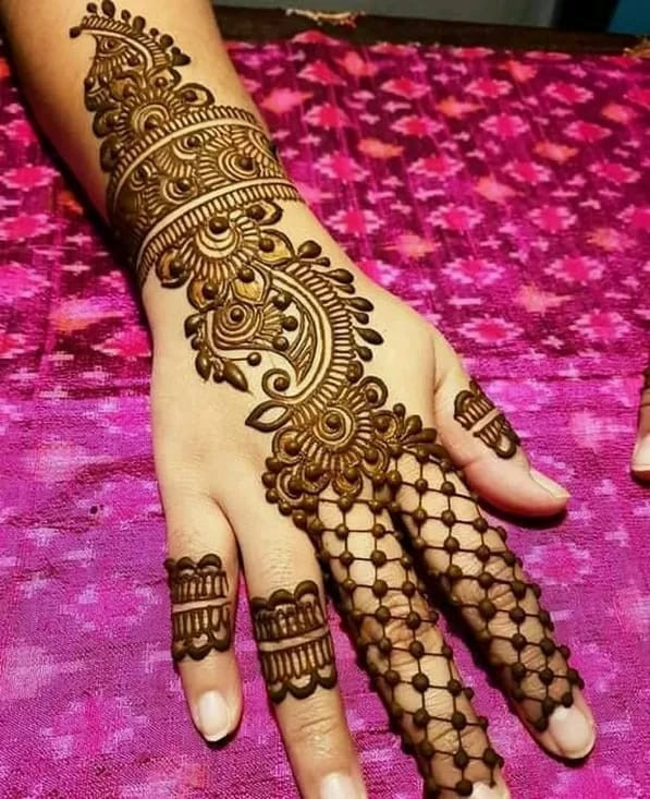 101+ Traditional Mehndi Designs for Hands and Arms - Sensod