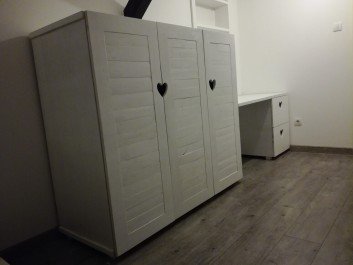 giant and elegant pallet cabinet
