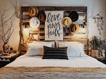 Headboards and Pallet Bed Frames with hidden lights ideas