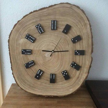 rustic pallet clock