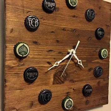 well crafted pallet clock