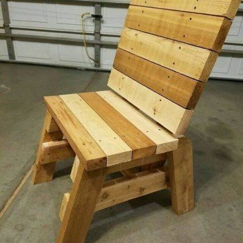 small pallet chair