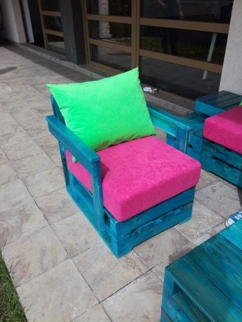 Outdoor pallet Small couch ideas