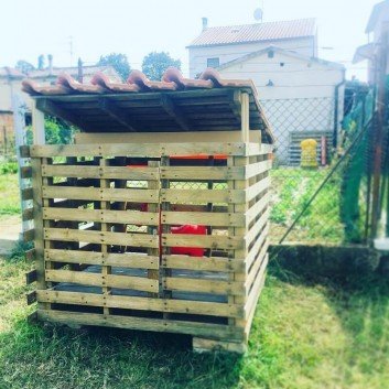 Step by step Pallet Chicken Coop Projects Ideas