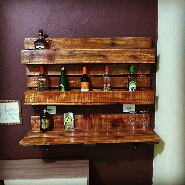 Pallet wine rack