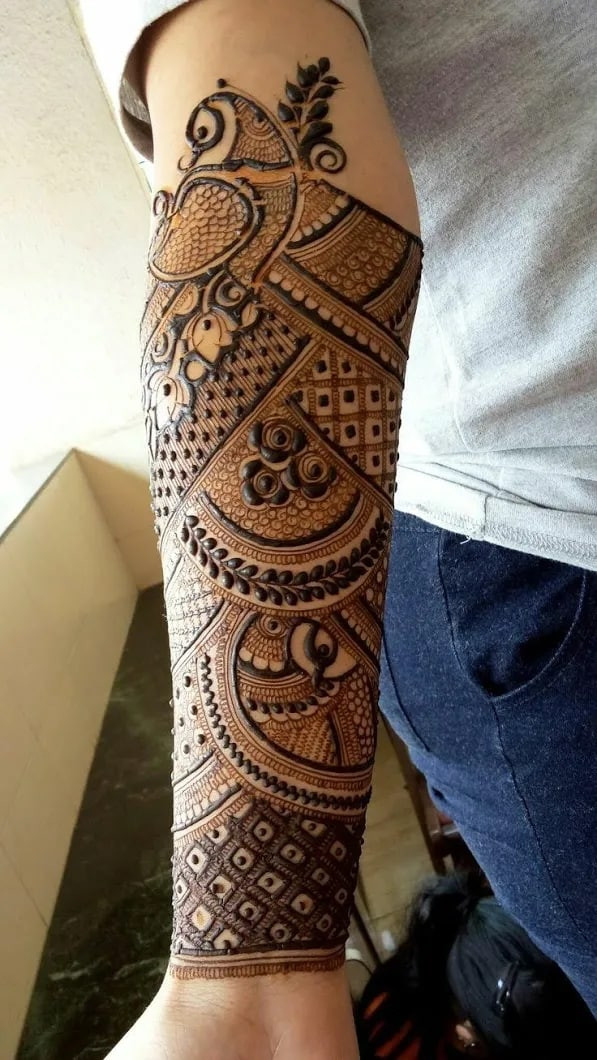 awesome new year Henna Designs for Your Beautiful arm