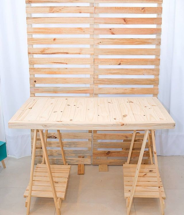 Pallet furniture table 