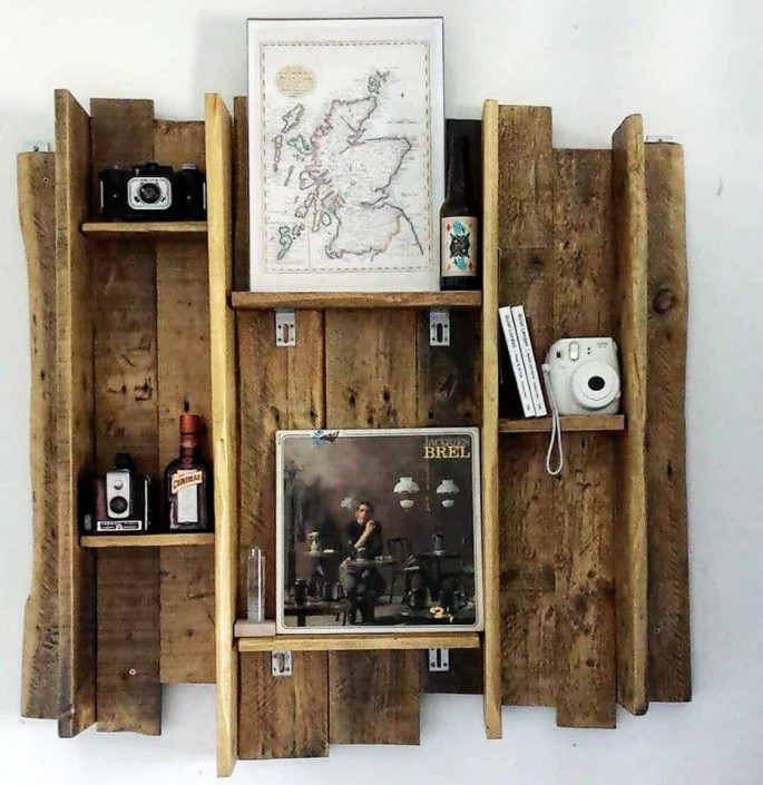 Pallet wall shelf