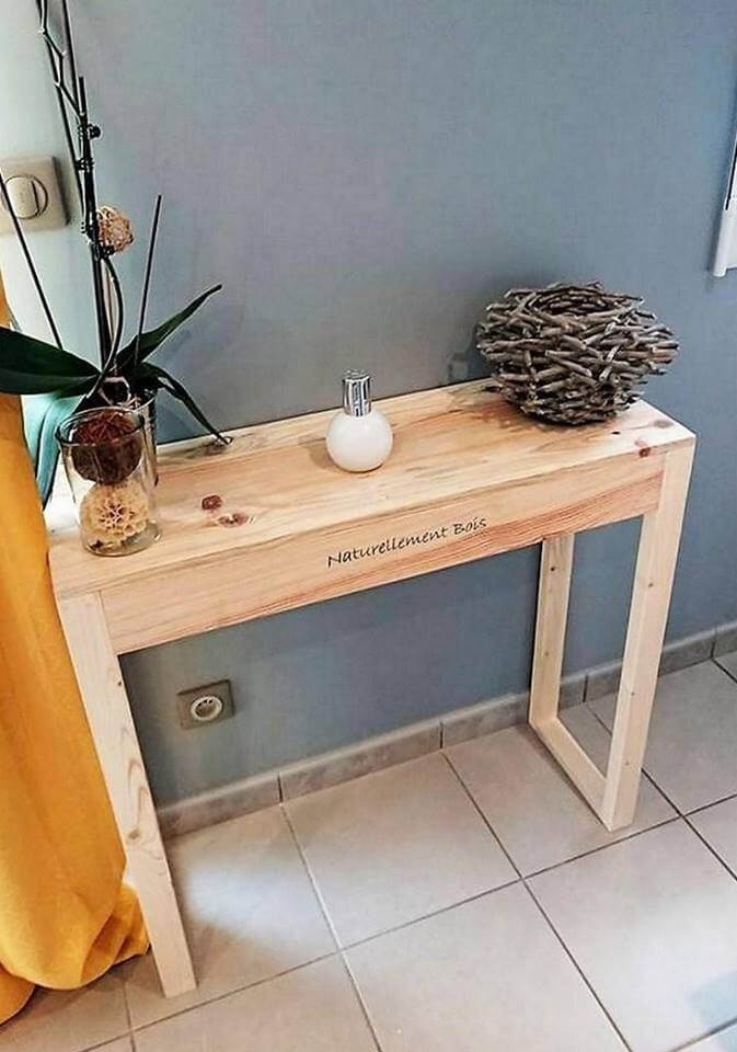 Pallet side table with planter box
