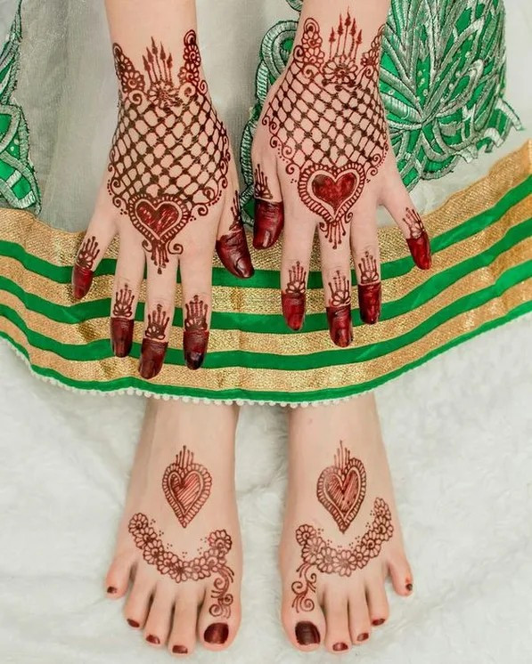 Simple Henna Mehndi designs
