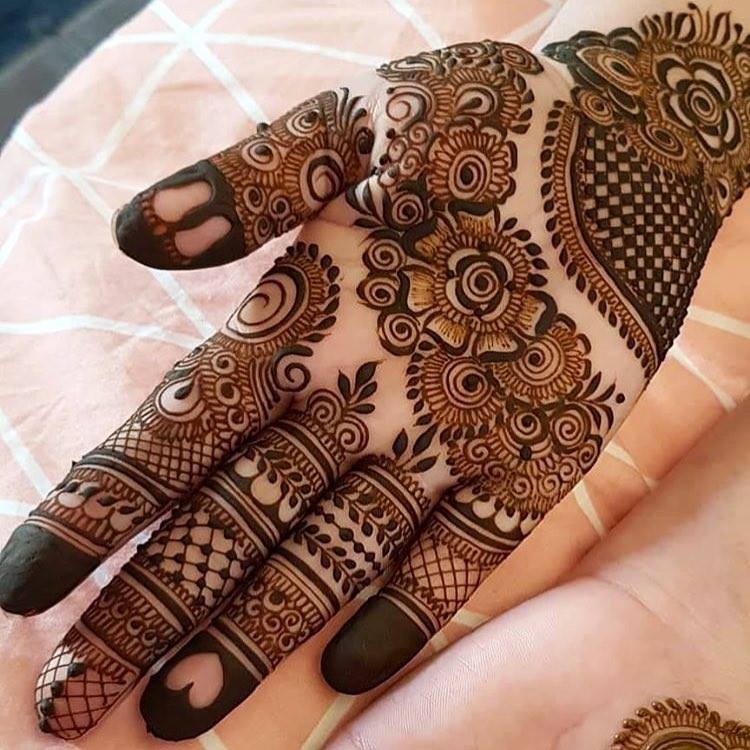 Captivating and Stunning Arabic Mehndi Designs for All Occasions - Sensod