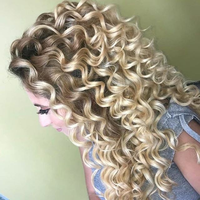 Medium Length Curly Hairstyles for Wedding