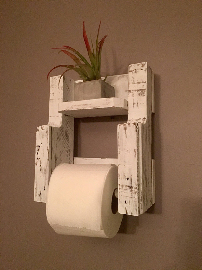 Pallet Toilet Paper Holder