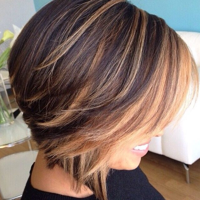 Messy Blonde Bob with Low-lights Short Bob Hairstyles & Haircuts for Women 