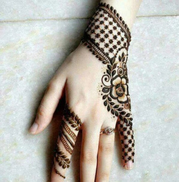 simple mehndi designs for hands