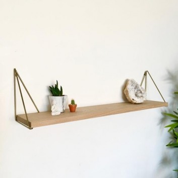 Spruce Up your Home with Oak Shelves