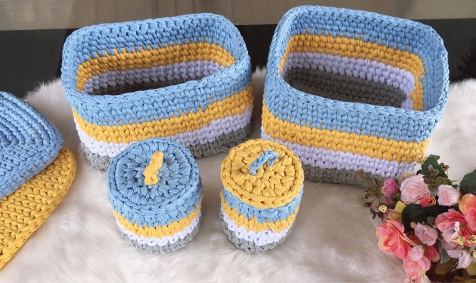 Elegant Crochet Hand Bags & Accessories