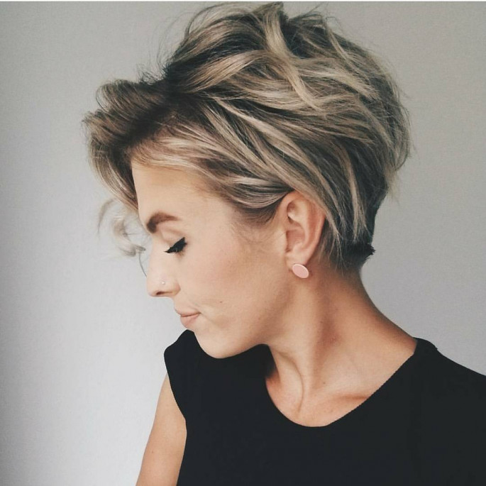 Ombre Style Short Messy Hairstyles Ideas for Women