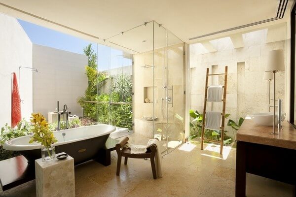 Some lush and palatial ideas for the open bathroom